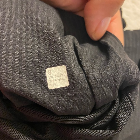 LuluLemon dance studio high-rise short 3.5” black size 8 - Picture 10 of 11